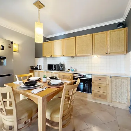 Stunning 2-bed In Appartamento